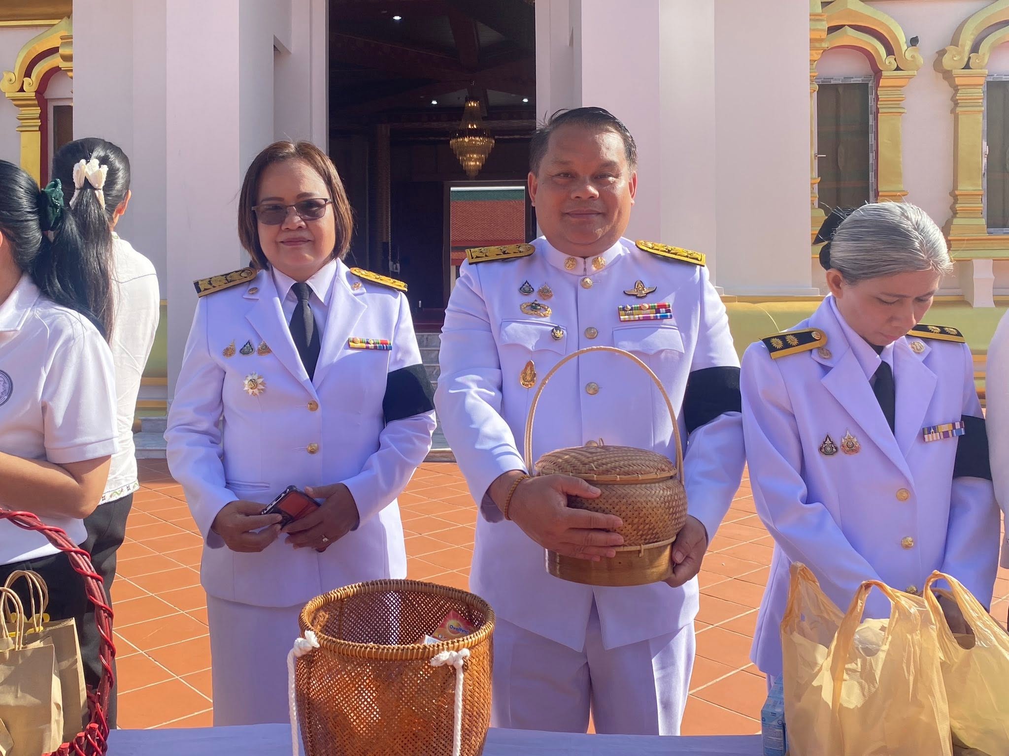 title - ส.ป.ก.กาฬสินธุ์ ร่วมพิธีเจริญพระพุทธมนต์ และทำบุญตักบาตรถวายพระกุศล เนื่องในโอกาสฉลองพระชนมายุ 99 พรรษา สมเด็จพระอริยวงศาคตญาณ สมเด็จพระสังฆราช สกลมหาสังฆปริณายก 26 มิถุนายน 2569