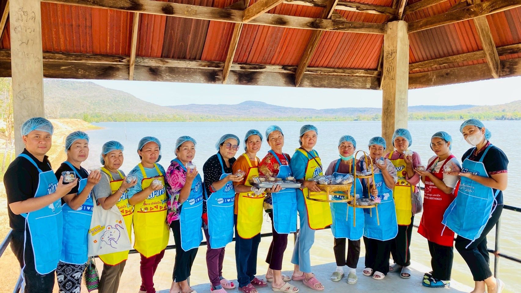 title - ส.ป.ก.กาฬสินธุ์ จัดฝึกอบรมโครงการส่งเสริมการดำเนินงานอันเนื่องมาจากพระราชดำริ กิจกรรมพัฒนาและส่งเสริมศิลปหัตถกรรม ปีงบประมาณ 2569 “หลักสูตรการทำขนมไทย” โดยกลุ่มยุทธศาสตร์และการปฏิรูปที่ดิน