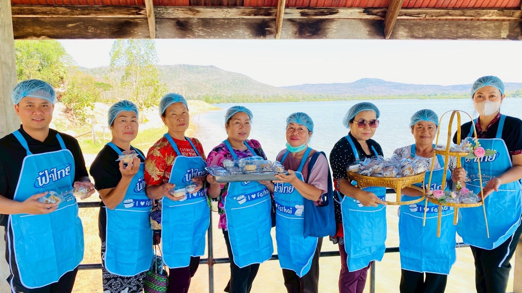 title - ส.ป.ก.กาฬสินธุ์ จัดฝึกอบรมโครงการส่งเสริมการดำเนินงานอันเนื่องมาจากพระราชดำริ กิจกรรมพัฒนาและส่งเสริมศิลปหัตถกรรม ปีงบประมาณ 2569 “หลักสูตรการทำขนมไทย” โดยกลุ่มยุทธศาสตร์และการปฏิรูปที่ดิน