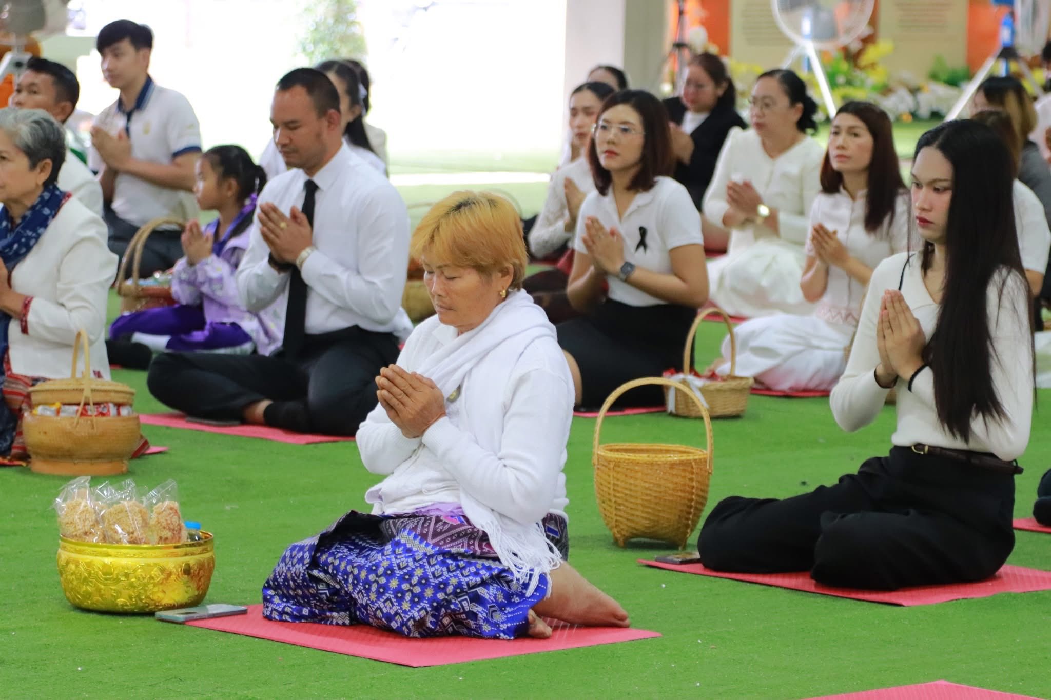 title - ส.ป.ก.กาฬสินธุ์ ร่วมพิธีทำบุญตักบาตร ภายในงานปฏิบัติธรรมจังหวัดกาฬสินธุ์ ประจำปี 2568 ณ พุทธมณฑลจังหวัดกาฬสินธุ์ (แก่งดอนกลาง) อำเภอเมืองกาฬสินธุ์ จังหวัดกาฬสินธุ์