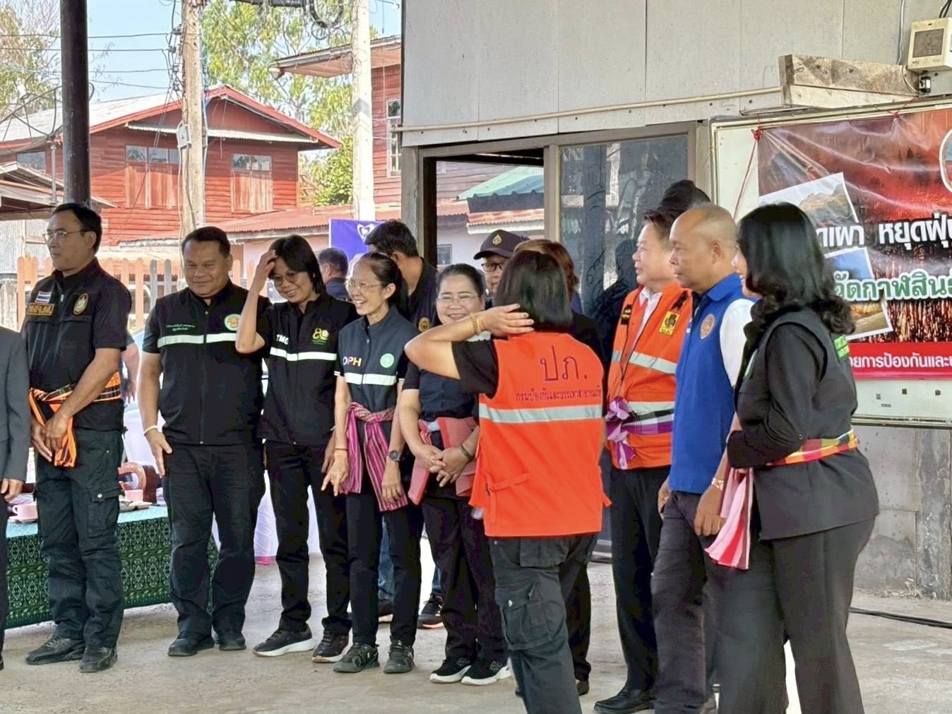 title - ส.ป.ก.กาฬสินธุ์ ร่วมกิจกรรมรณรงค์เคาะประตูบ้าน “หยุดเผา หยุดฝุ่น เพื่อคุณ เพื่อเรา” จังหวัดกาฬสินธุ์ ครั้งที่ 2