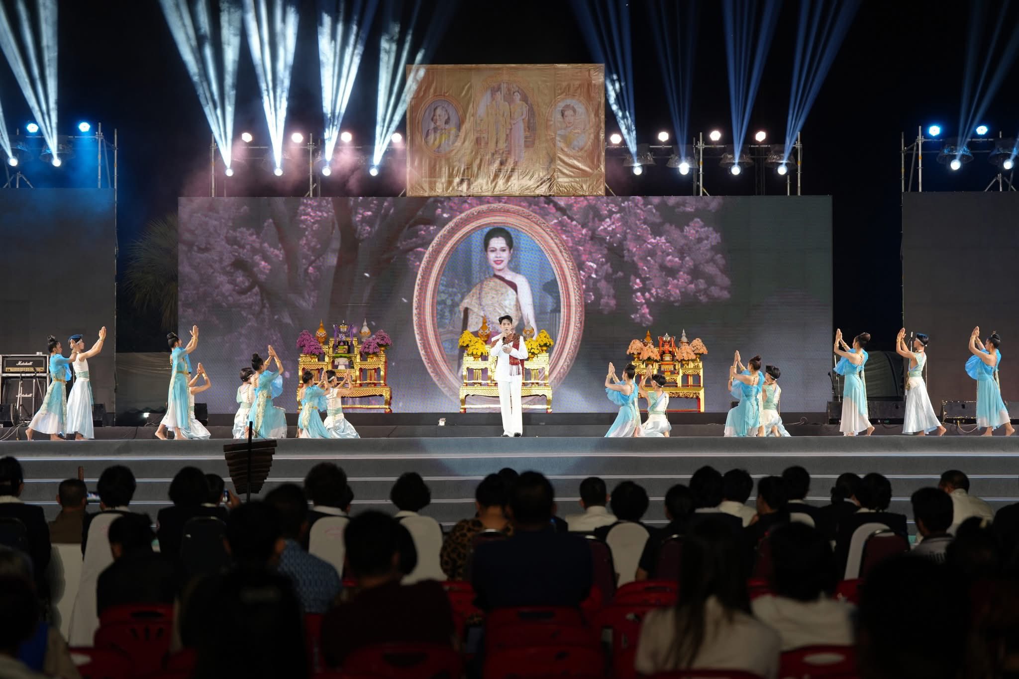 title - ส.ป.ก.กาฬสินธุ์ ร่วมพิธีเปิดงาน “มหกรรมโปงลาง แพรวา และงานกาชาด จังหวัดกาฬสินธุ์” ประจำปี 2569 ณ เวทีกลางบริเวณสนามหน้าศาลากลางจังหวัดกาฬสินธุ์ ศูนย์ราชการจังหวัดกาฬสินธุ์