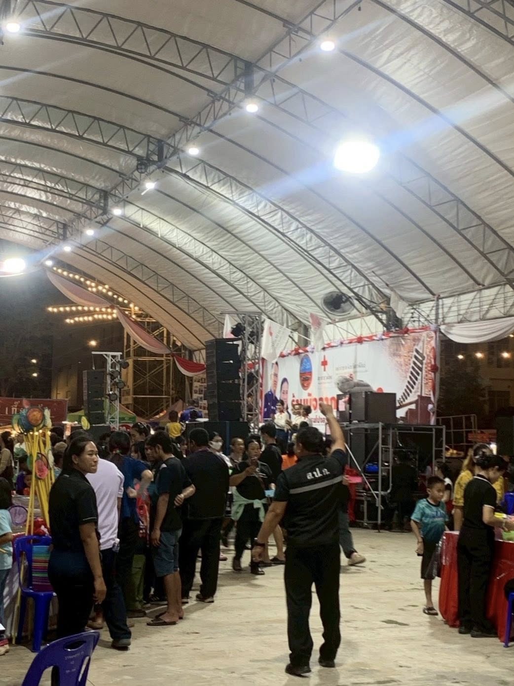 title - ส.ป.ก.กาฬสินธุ์ ร่วมมอบรางวัลพิเศษ และปฏิบัติงานช่วยกาชาดจังหวัดกาฬสินธุ์ ร้าน “มัจฉากาชาด ‘69“ ภายใต้งาน “มหกรรมโปงลาง แพรวา และงานกาชาด จังหวัดกาฬสินธุ์ ประจำปี 2569” ณ ลานด้านหน้าศาลากลางจังหวัดกาฬสินธุ์ ศูนย์ราชการจังหวัดกาฬสินธุ์