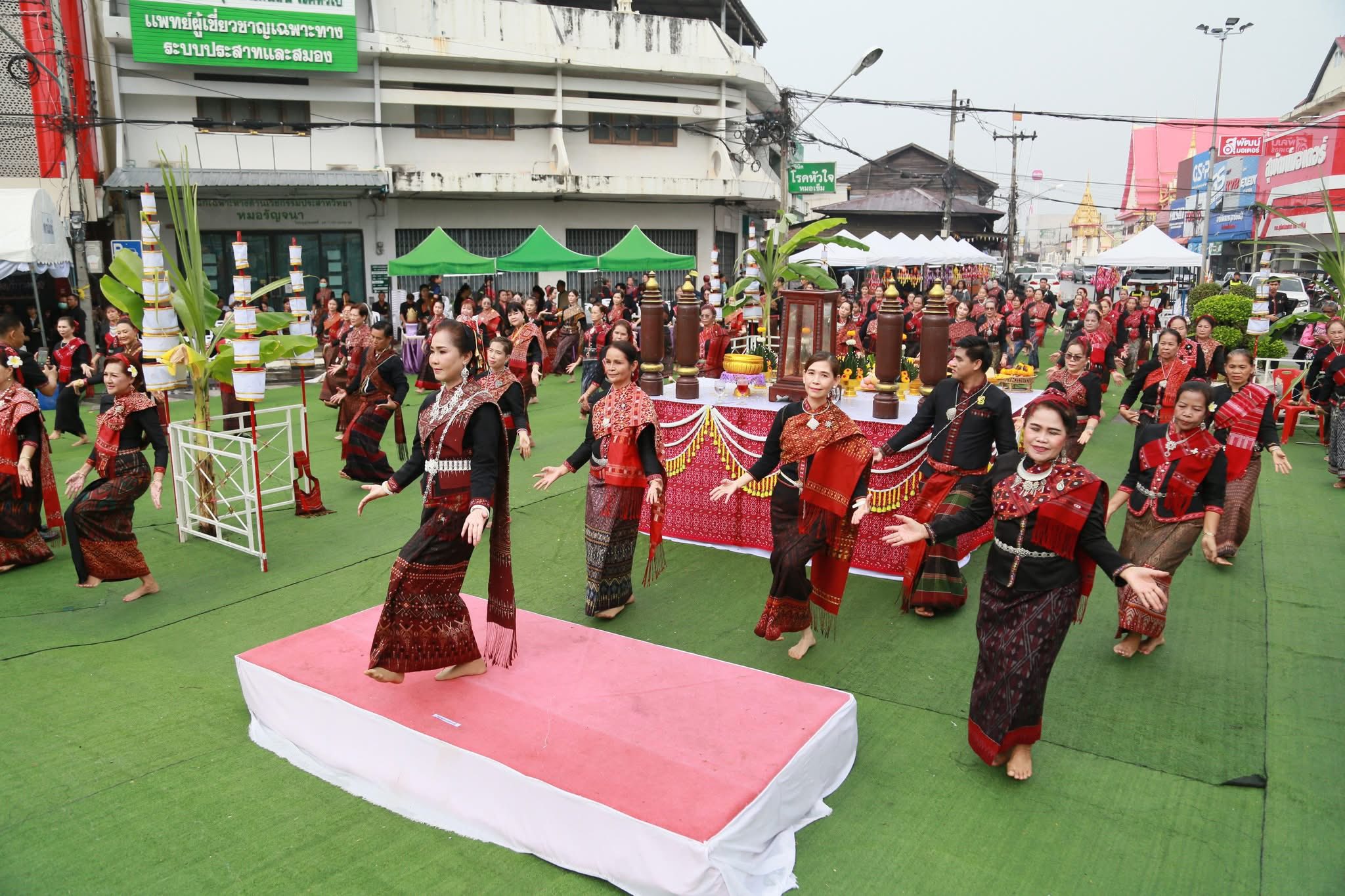 title - ส.ป.ก.กาฬสินธุ์ ร่วมพิธีบวงสรวงอนุสาวรีย์พระยาชัยสุนทร เนื่องในงาน 