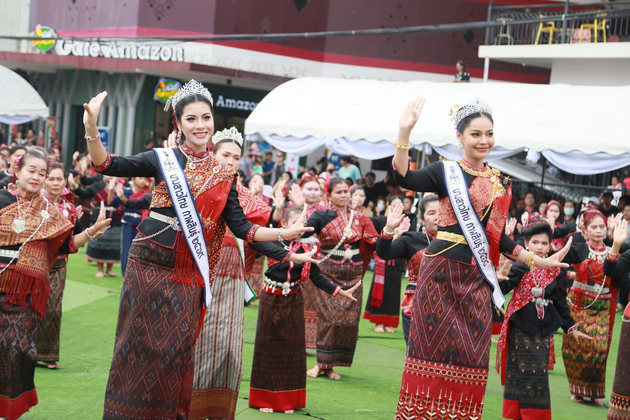 title - ส.ป.ก.กาฬสินธุ์ ร่วมพิธีบวงสรวงอนุสาวรีย์พระยาชัยสุนทร เนื่องในงาน 