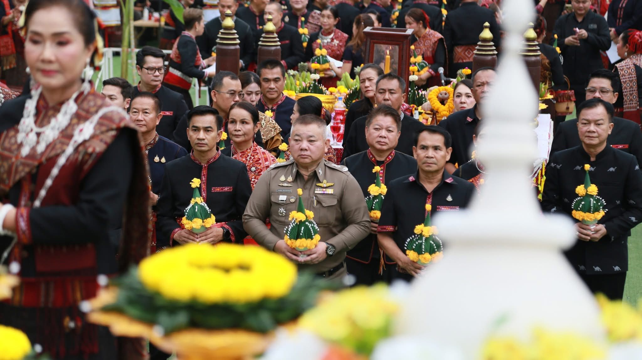 title - ส.ป.ก.กาฬสินธุ์ ร่วมพิธีบวงสรวงอนุสาวรีย์พระยาชัยสุนทร เนื่องในงาน 