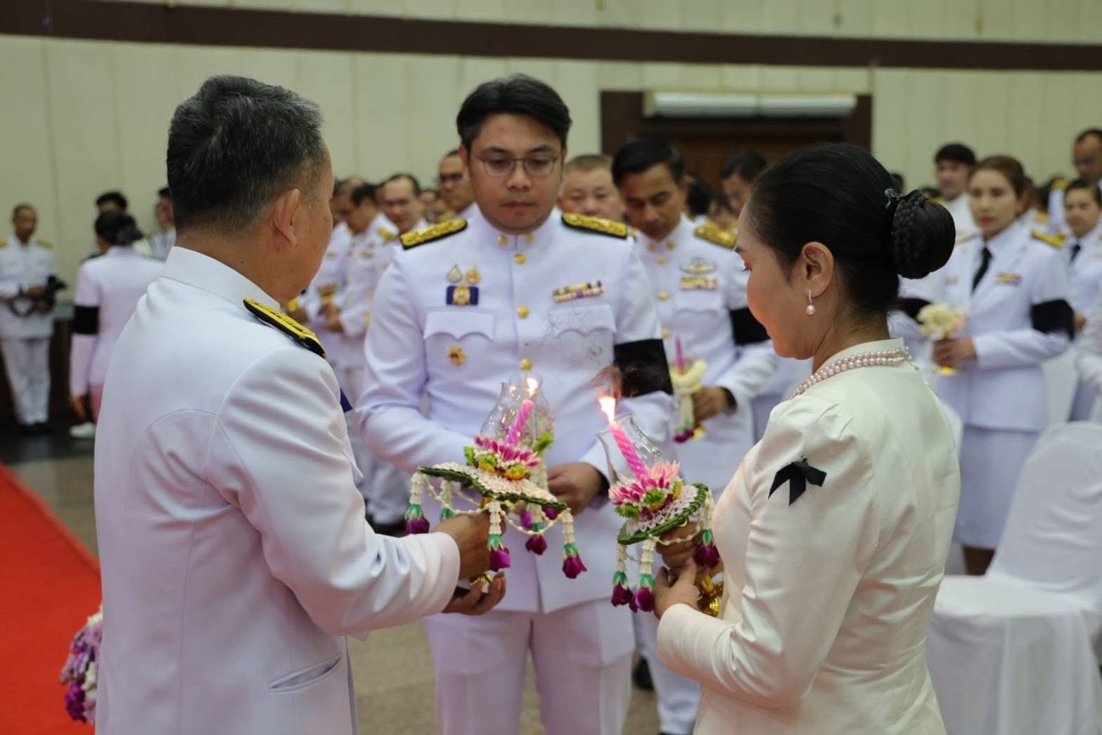 title - ส.ป.ก.กาฬสินธุ์ ร่วมพิธีถวายเครื่องราชสักการะ วางพานพุ่มเงิน พุ่มทอง และจุดเทียนถวายพระพรชัยมงคล เนื่องในโอกาสพระราชพิธีมหามงคลเฉลิมพระชนมพรรษา 4 รอบ สมเด็จพระนางเจ้าฯ พระบรมราชินี 3 มิถุนายน 2569 จังหวัดกาฬสินธุ์ ณ หอประชุมเฉลิมพระเกียรติ 80 พรรษา มหาราชา ศาลากลางจังหวัดกาฬสินธุ์ (หลังเก่า)
