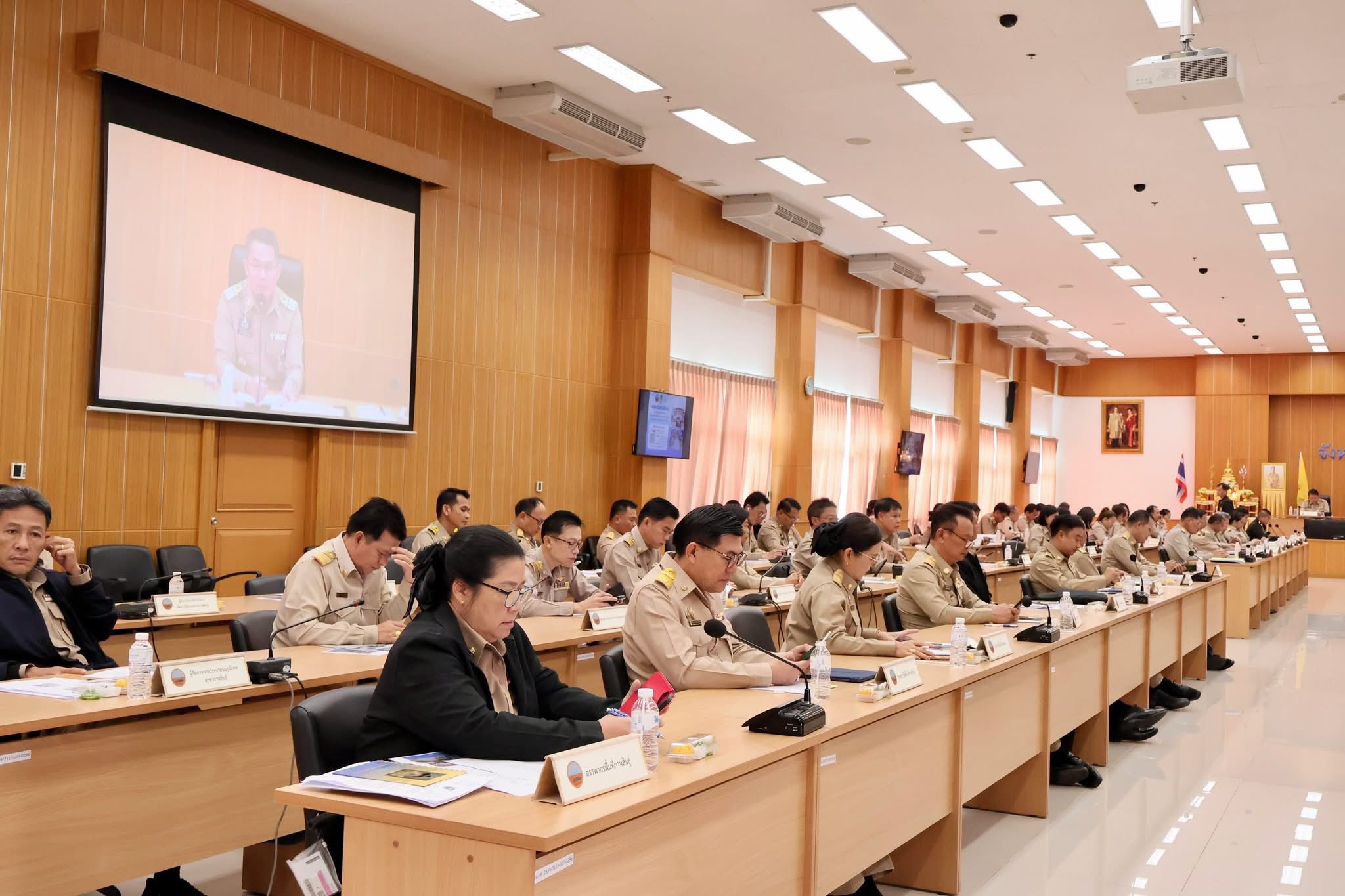 title - ส.ป.ก.กาฬสินธุ์ ร่วมการประชุมคณะกรมการจังหวัด และหัวหน้าส่วนราชการจังหวัดกาฬสินธุ์ ครั้งที่ 11/2568 และร่วมการประชุมคณะกรรมการรักษาความมั่นคงและความสงบเรียบร้อยจังหวัดกาฬสินธุ์ ครั้งที่ 11/2568