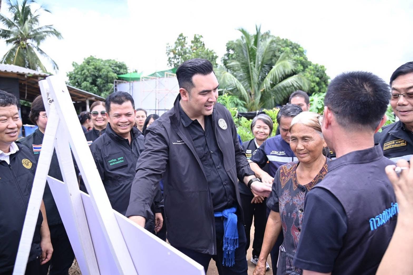 title - ส.ป.ก.กาฬสินธุ์ ร่วมลงพื้นที่จังหวัดสกลนคร เพื่อรับมอบนโยบายจากผู้บริหารกระทรวงเกษตรและสหกรณ์ ในการเดินทางมาตรวจราชการของนายวัชระพล ขาวขำ รัฐมนตรีช่วยว่าการกระทรวงเกษตรและสหกรณ์ ในพื้นที่จังหวัดสกลนคร