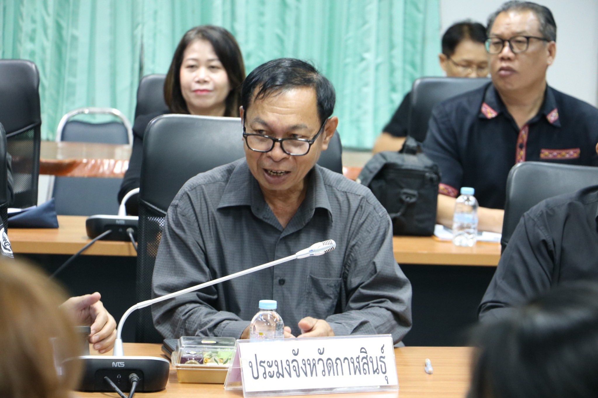 title - ส.ป.ก.กาฬสินธุ์ เข้าร่วมการประชุมเตรียมความพร้อมการลงพื้นที่ตรวจราชการของรัฐมนตรีช่วยว่าการกระทรวงเกษตรและสหกรณ์ (นายวัชระพล ขาวขำ) พร้อมคณะ ณ ห้องประชุมสำนักงานเกษตรและสหกรณ์จังหวัดกาฬสินธุ์