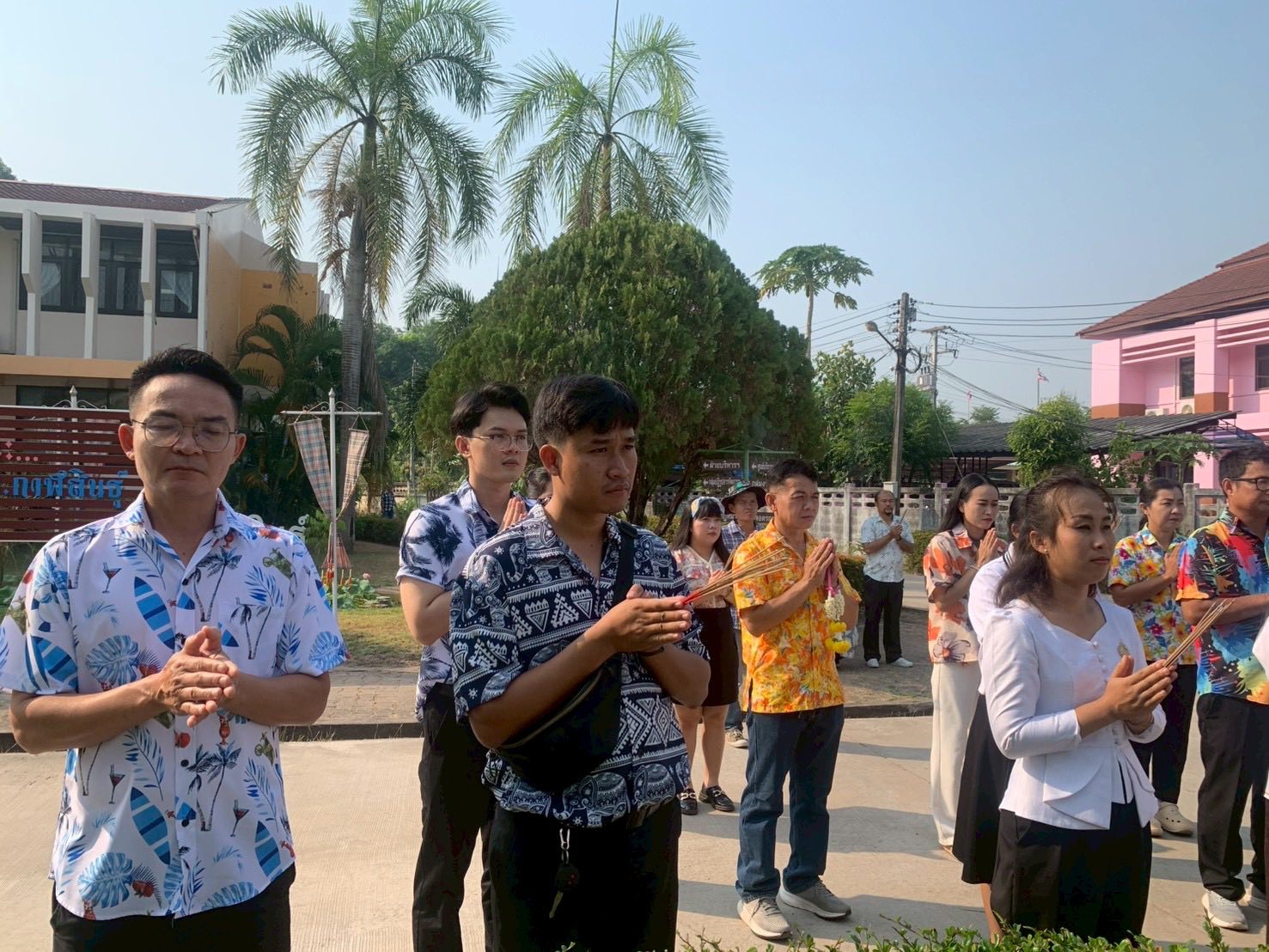 title - ส.ป.ก.กาฬสินธุ์ ร่วมใจกันจัดกิจกรรมสืบสานประเพณีสงกรานต์ เนื่องในโอกาสวันขึ้นปีใหม่ไทย ประจำปี 2569 ณ ห้องประชุม สำนักงานการปฏิรูปที่ดินจังหวัดกาฬสินธุ์ (ชั้น 2 )