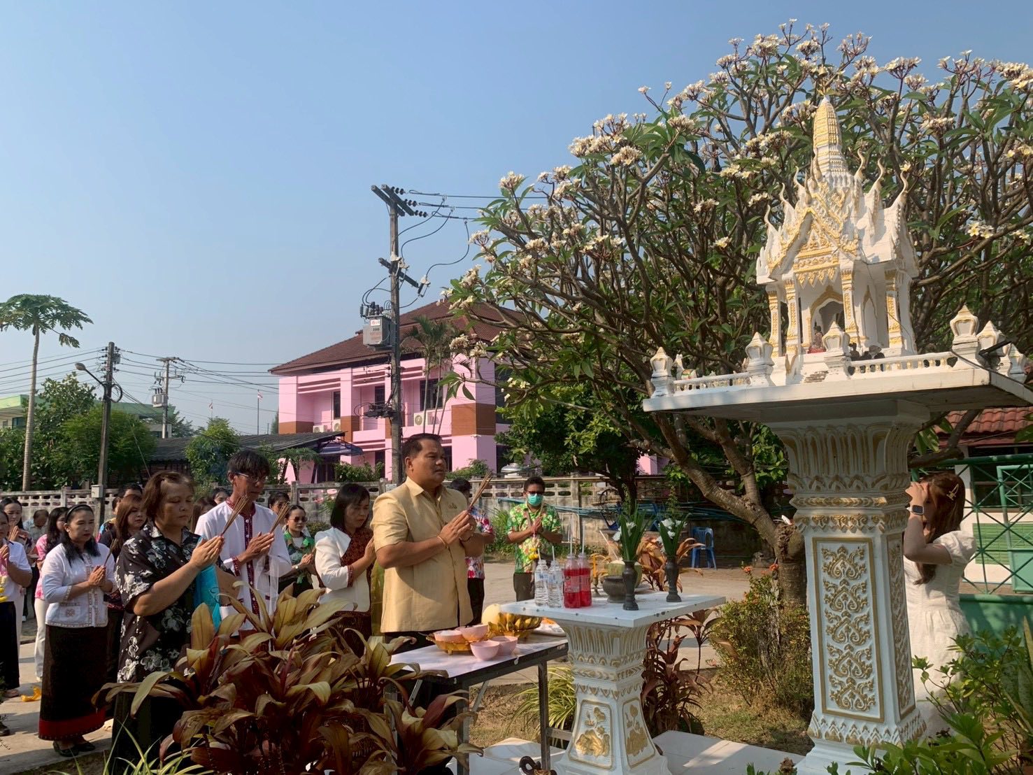 title - ส.ป.ก.กาฬสินธุ์ ร่วมใจกันจัดกิจกรรมสืบสานประเพณีสงกรานต์ เนื่องในโอกาสวันขึ้นปีใหม่ไทย ประจำปี 2569 ณ ห้องประชุม สำนักงานการปฏิรูปที่ดินจังหวัดกาฬสินธุ์ (ชั้น 2 )