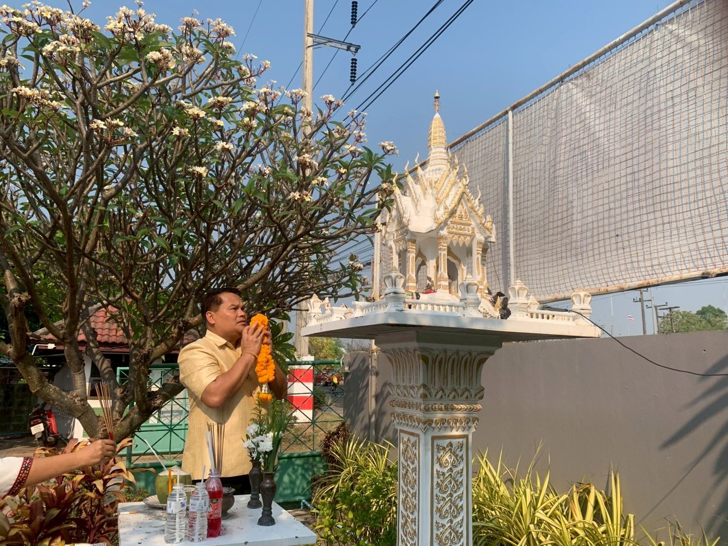 title - ส.ป.ก.กาฬสินธุ์ ร่วมใจกันจัดกิจกรรมสืบสานประเพณีสงกรานต์ เนื่องในโอกาสวันขึ้นปีใหม่ไทย ประจำปี 2569 ณ ห้องประชุม สำนักงานการปฏิรูปที่ดินจังหวัดกาฬสินธุ์ (ชั้น 2 )