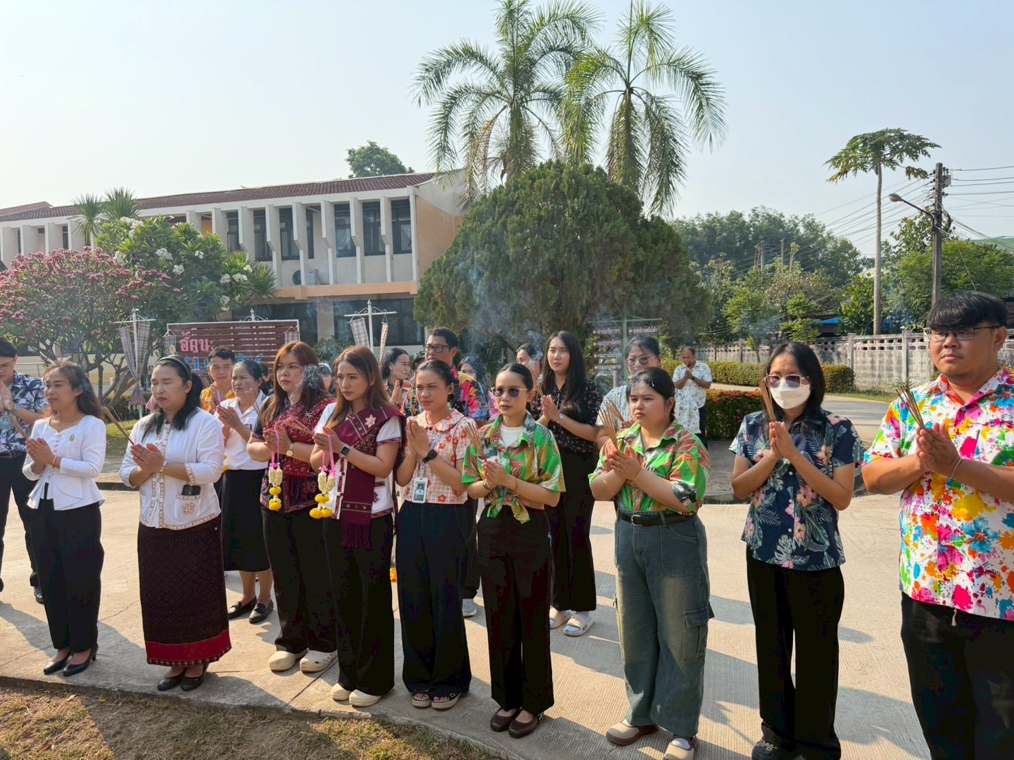 title - ส.ป.ก.กาฬสินธุ์ ร่วมใจกันจัดกิจกรรมสืบสานประเพณีสงกรานต์ เนื่องในโอกาสวันขึ้นปีใหม่ไทย ประจำปี 2569 ณ ห้องประชุม สำนักงานการปฏิรูปที่ดินจังหวัดกาฬสินธุ์ (ชั้น 2 )