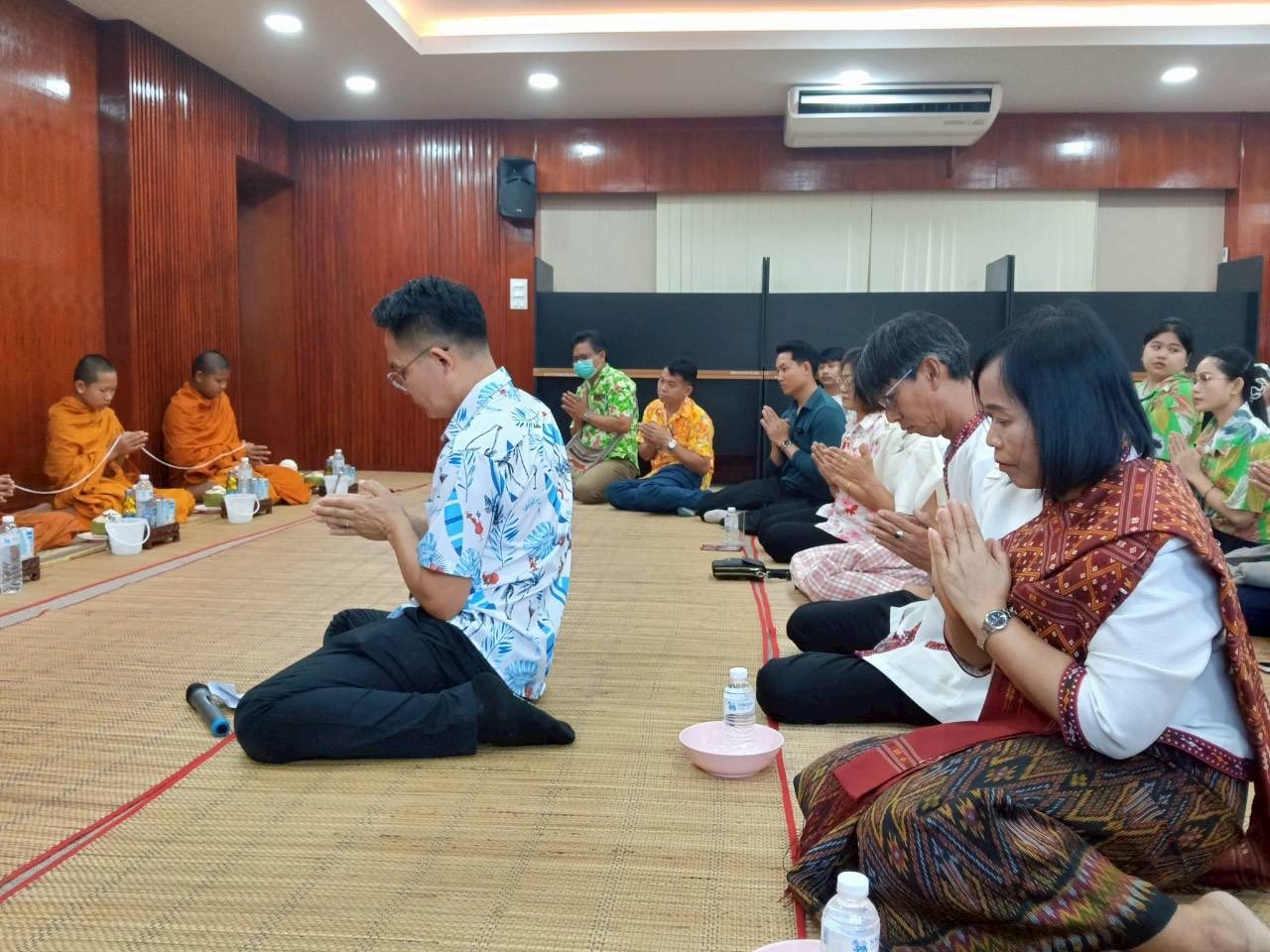 title - ส.ป.ก.กาฬสินธุ์ ร่วมใจกันจัดกิจกรรมสืบสานประเพณีสงกรานต์ เนื่องในโอกาสวันขึ้นปีใหม่ไทย ประจำปี 2569 ณ ห้องประชุม สำนักงานการปฏิรูปที่ดินจังหวัดกาฬสินธุ์ (ชั้น 2 )