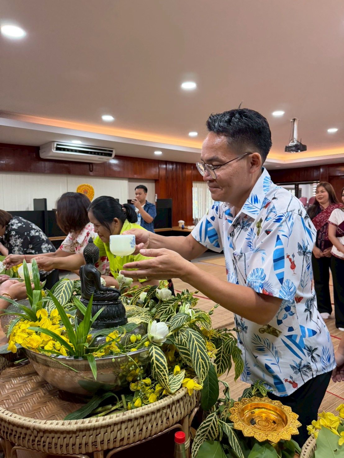 title - ส.ป.ก.กาฬสินธุ์ ร่วมใจกันจัดกิจกรรมสืบสานประเพณีสงกรานต์ เนื่องในโอกาสวันขึ้นปีใหม่ไทย ประจำปี 2569 ณ ห้องประชุม สำนักงานการปฏิรูปที่ดินจังหวัดกาฬสินธุ์ (ชั้น 2 )