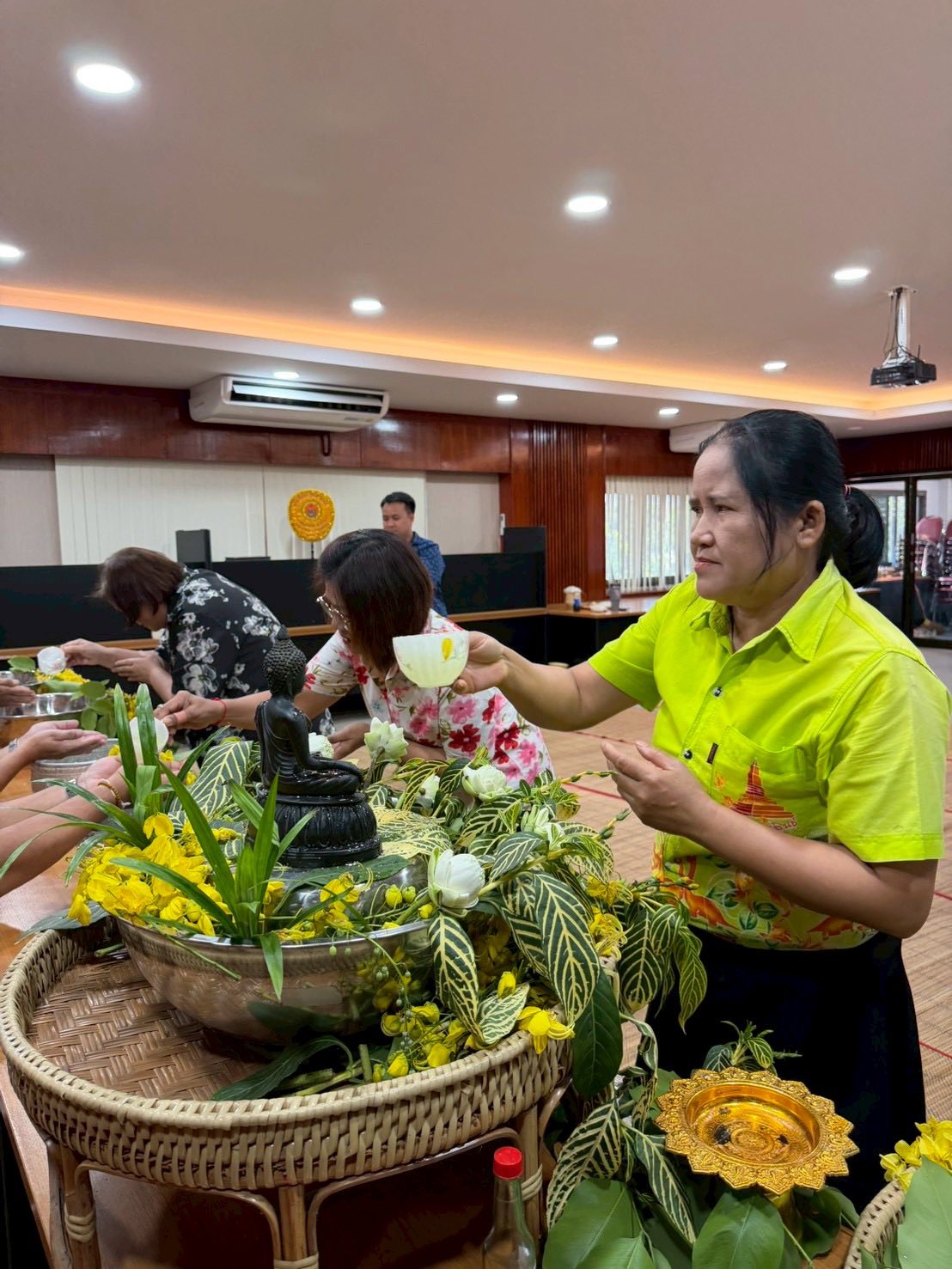 title - ส.ป.ก.กาฬสินธุ์ ร่วมใจกันจัดกิจกรรมสืบสานประเพณีสงกรานต์ เนื่องในโอกาสวันขึ้นปีใหม่ไทย ประจำปี 2569 ณ ห้องประชุม สำนักงานการปฏิรูปที่ดินจังหวัดกาฬสินธุ์ (ชั้น 2 )