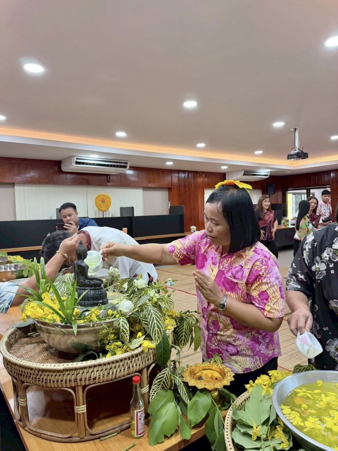 title - ส.ป.ก.กาฬสินธุ์ ร่วมใจกันจัดกิจกรรมสืบสานประเพณีสงกรานต์ เนื่องในโอกาสวันขึ้นปีใหม่ไทย ประจำปี 2569 ณ ห้องประชุม สำนักงานการปฏิรูปที่ดินจังหวัดกาฬสินธุ์ (ชั้น 2 )