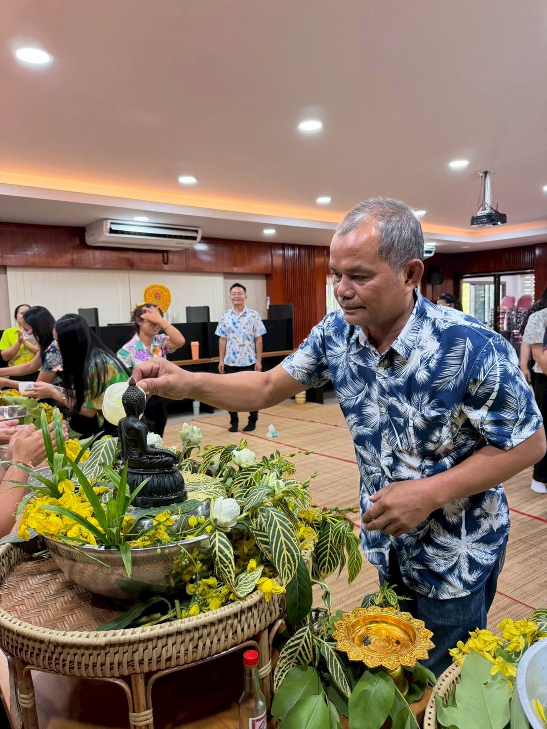 title - ส.ป.ก.กาฬสินธุ์ ร่วมใจกันจัดกิจกรรมสืบสานประเพณีสงกรานต์ เนื่องในโอกาสวันขึ้นปีใหม่ไทย ประจำปี 2569 ณ ห้องประชุม สำนักงานการปฏิรูปที่ดินจังหวัดกาฬสินธุ์ (ชั้น 2 )