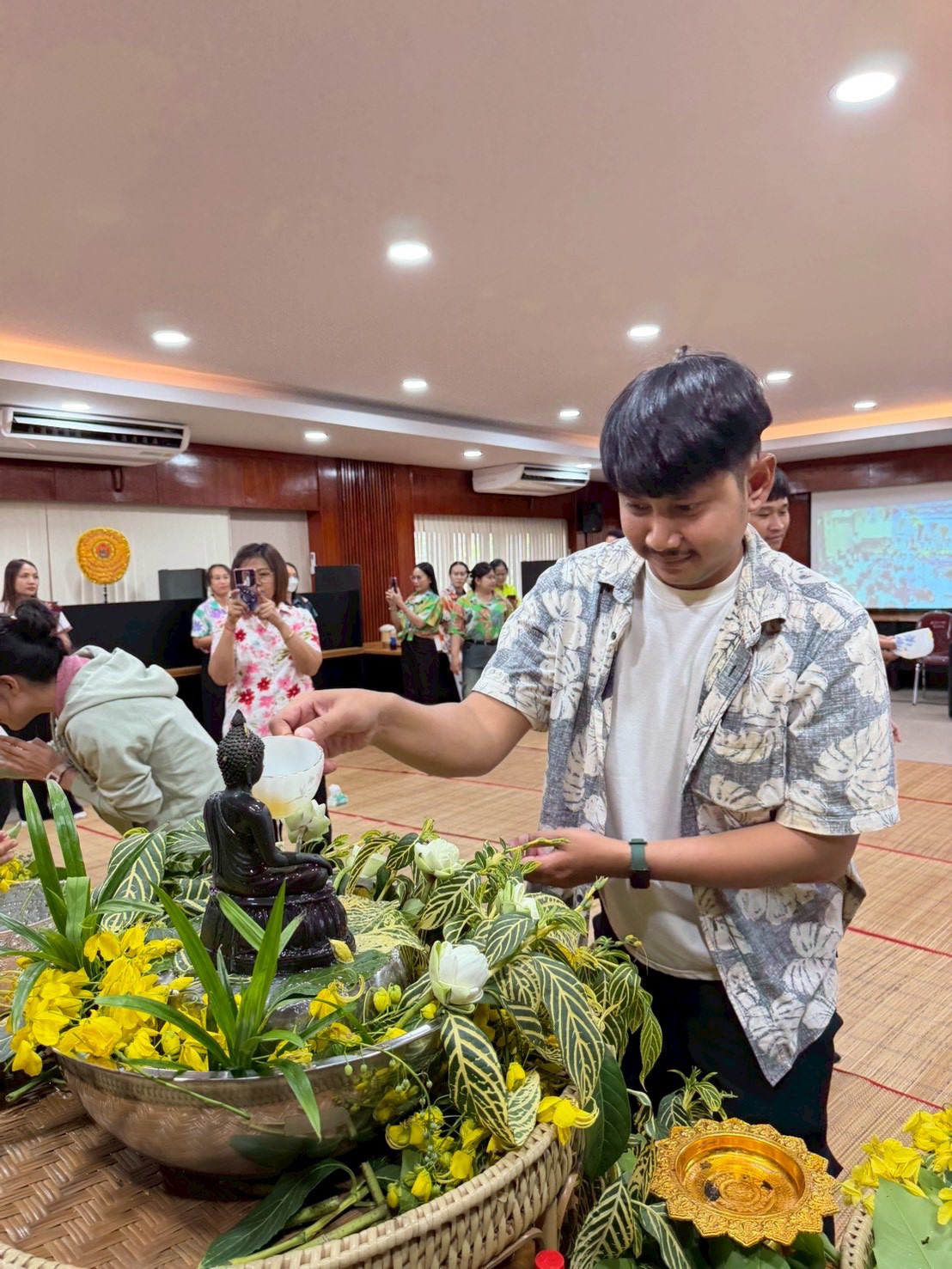 title - ส.ป.ก.กาฬสินธุ์ ร่วมใจกันจัดกิจกรรมสืบสานประเพณีสงกรานต์ เนื่องในโอกาสวันขึ้นปีใหม่ไทย ประจำปี 2569 ณ ห้องประชุม สำนักงานการปฏิรูปที่ดินจังหวัดกาฬสินธุ์ (ชั้น 2 )