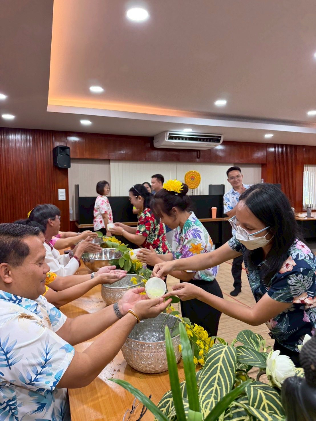 title - ส.ป.ก.กาฬสินธุ์ ร่วมใจกันจัดกิจกรรมสืบสานประเพณีสงกรานต์ เนื่องในโอกาสวันขึ้นปีใหม่ไทย ประจำปี 2569 ณ ห้องประชุม สำนักงานการปฏิรูปที่ดินจังหวัดกาฬสินธุ์ (ชั้น 2 )