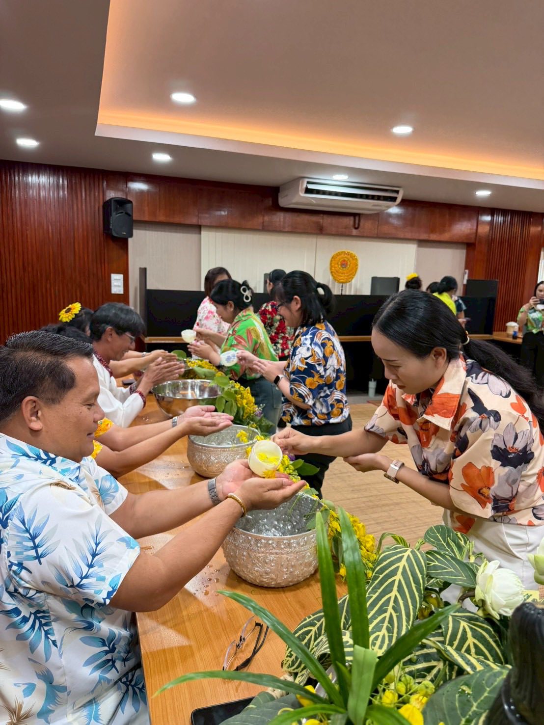 title - ส.ป.ก.กาฬสินธุ์ ร่วมใจกันจัดกิจกรรมสืบสานประเพณีสงกรานต์ เนื่องในโอกาสวันขึ้นปีใหม่ไทย ประจำปี 2569 ณ ห้องประชุม สำนักงานการปฏิรูปที่ดินจังหวัดกาฬสินธุ์ (ชั้น 2 )