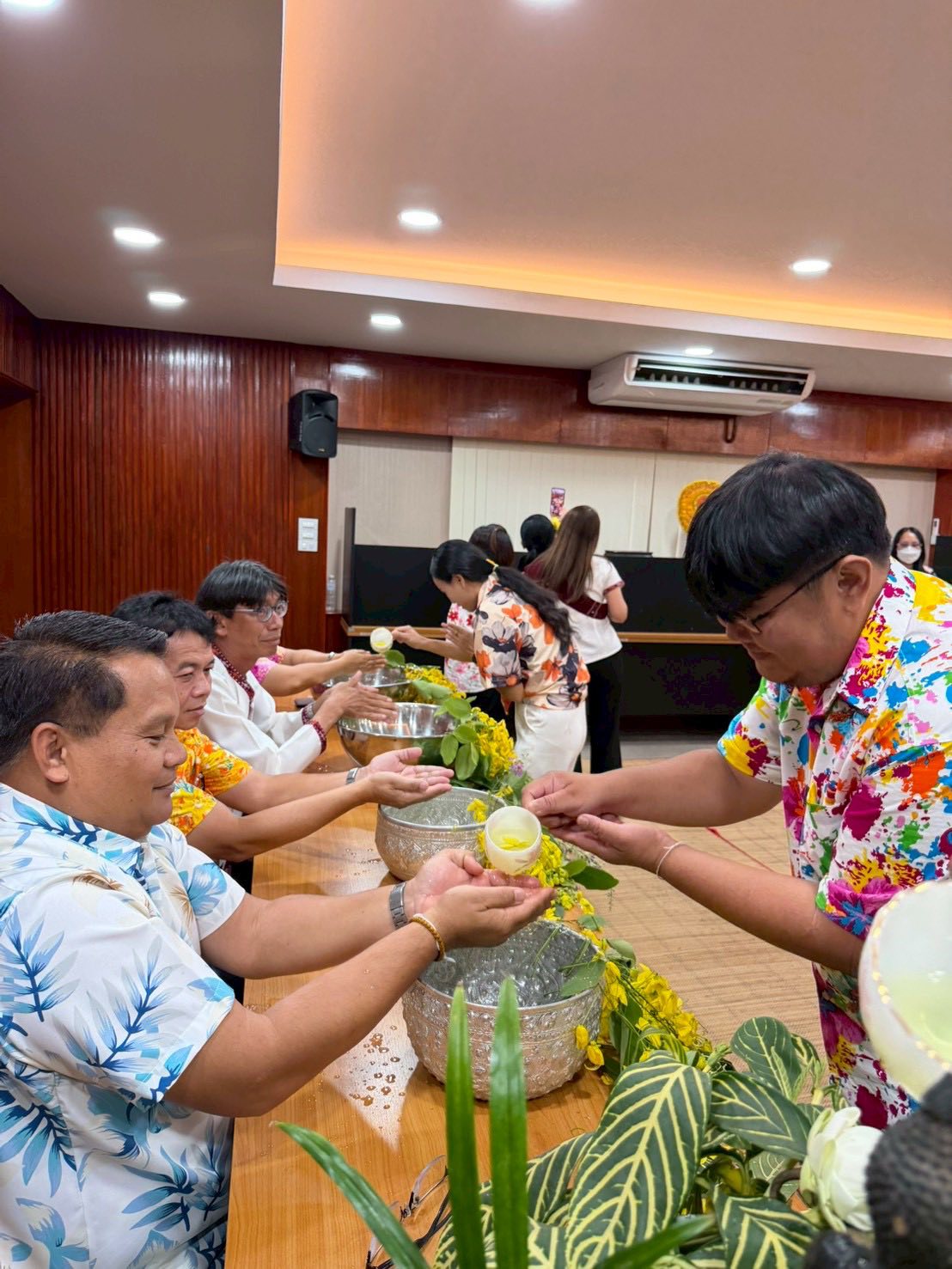 title - ส.ป.ก.กาฬสินธุ์ ร่วมใจกันจัดกิจกรรมสืบสานประเพณีสงกรานต์ เนื่องในโอกาสวันขึ้นปีใหม่ไทย ประจำปี 2569 ณ ห้องประชุม สำนักงานการปฏิรูปที่ดินจังหวัดกาฬสินธุ์ (ชั้น 2 )