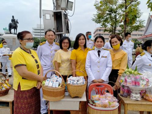 ส.ป.ก.กาฬสินธุ์  ร่วมทำบุญตักบาตรถวายพระราชกุศล เนื่องในวันคล้ายวันสวรรคตพระบาทสมเด็จพระบรมชนกาธิเบศร มหาภูมิพลอดุลยเดชมหาราช บรมนาถบพิตร