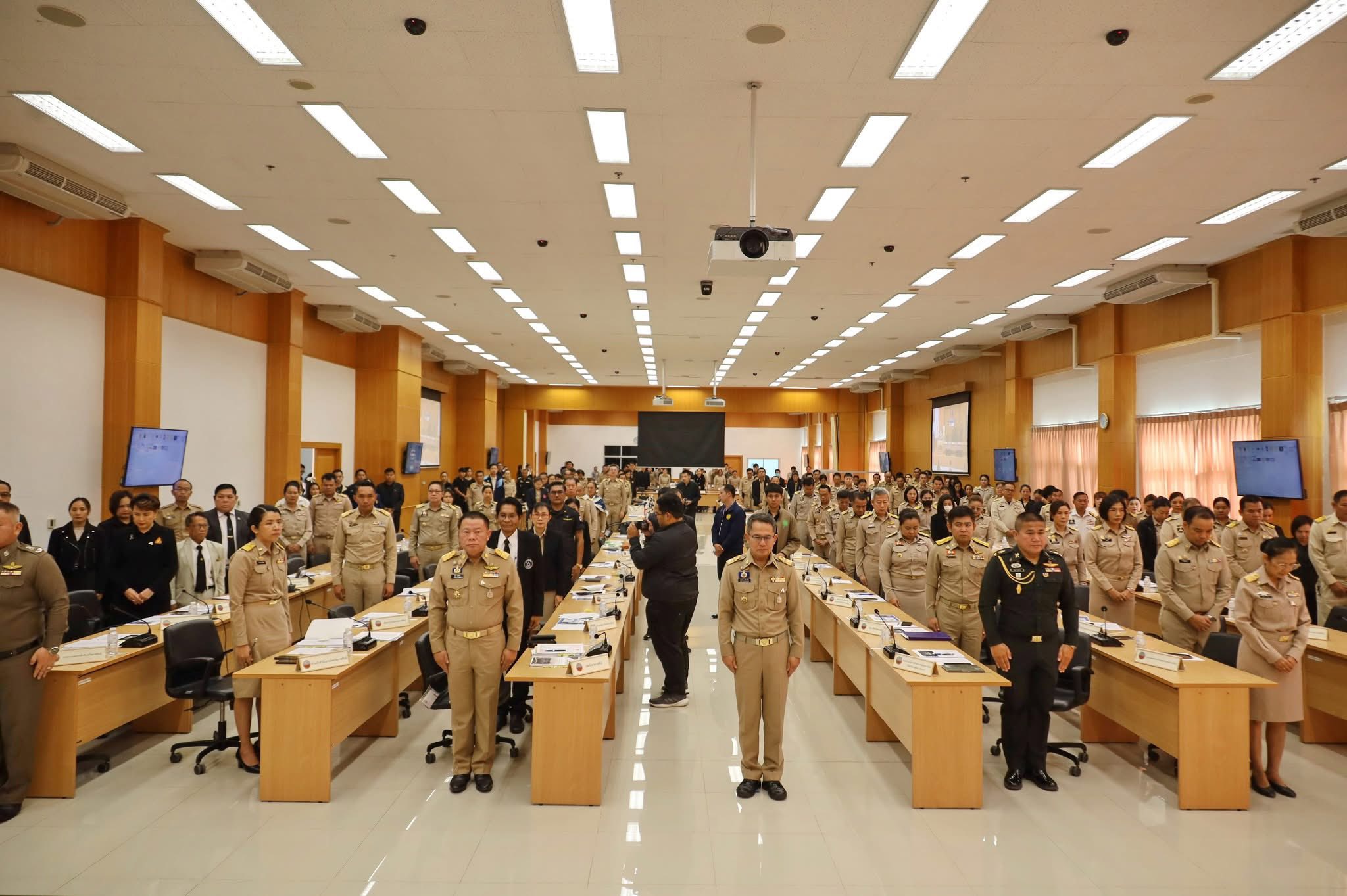 ส.ป.ก.กาฬสินธุ์ ร่วมการประชุมคณะกรมการจังหวัด และหัวหน้าส่วนราชการจังหวัดกาฬสินธุ์ ครั้งที่ 11/2568 และร่วมการประชุมคณะกรรมการรักษาความมั่นคงและความสงบเรียบร้อยจังหวัดกาฬสินธุ์ ครั้งที่ 11/2568