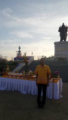 ร่วมพิธีเทิดพระเกียรติพระนเรศวรมหาราช