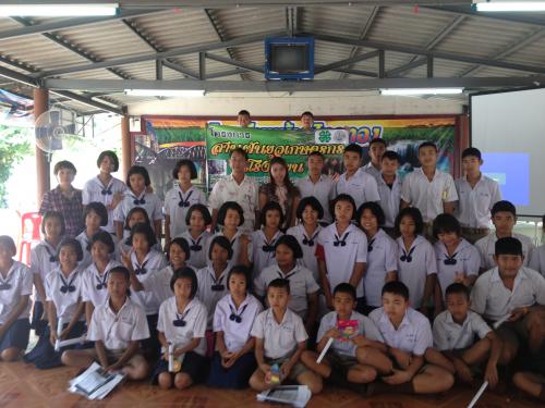 โครงการสานฝันยุวเกษตรกรในโรงเรียนขยายโอกาสในเขตปฏิรูปที่ดิน   