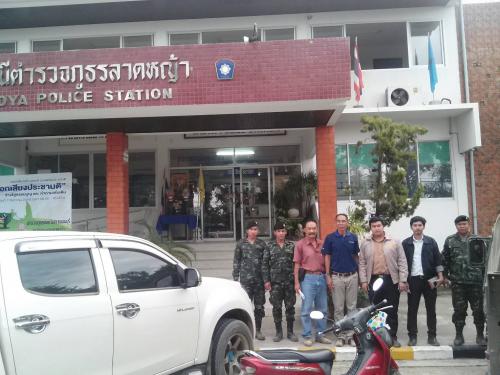 ส.ป.ก.กาญจนบุรี พร้อมด้วยเจ้าหน้าที่ทหาร ตำรวจ นำกำลังเข้าจับกุมขบวนการลักลอบขุดบ่อลูกรังในเขตปฏิรูปที่ดิน 