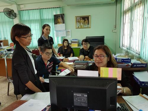เจ้าหน้าที่ ส.ป.ก.กาญจนบุรี ร่วมกิจกรรม Unit School