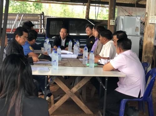 นายอาณัติ วิเศษรจนา ผู้ตรวจราชการกระทรวงเกษตรและสหกรณ์ ลงพื้นตรวจเยี่ยมแปลงพื้นที่ยึดคืน ม.44