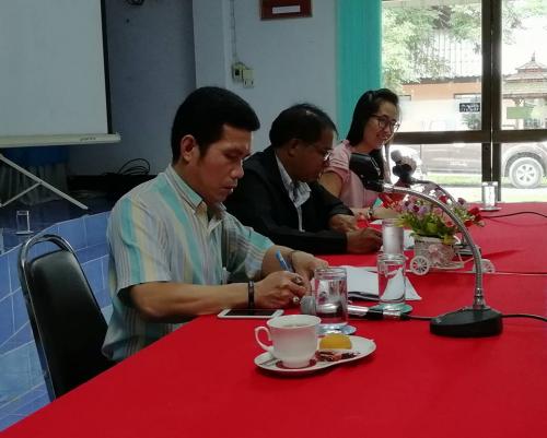 ส.ป.ก.ลำปาง​ จัดประชุมคณะอนุกรรมการกลั่นกรองการใช้ประโยชน์ในที่ดินของผู้ได้รับการจัดที่ดินตำบลบ้านร้อง อ.งาว​ จ.ลำปาง​ ครั้งที่​ ๑/๒๕๖๑