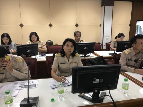 นางสาวอรณัชชา สุวรรณชัย ปฏิรูปที่ดินจังหวัดลำปาง ร่วมประชุมทางไกลออนไลน์ (Video Conference) เพื่อเสริมสร้างความรู้ความเข้าใจเกี่ยวกับการขับเคลื่อนตามยุทธศาสตร์ชาติ และระบบติดตามและประเมินผลแห่งชาติ (eMENSCR) 