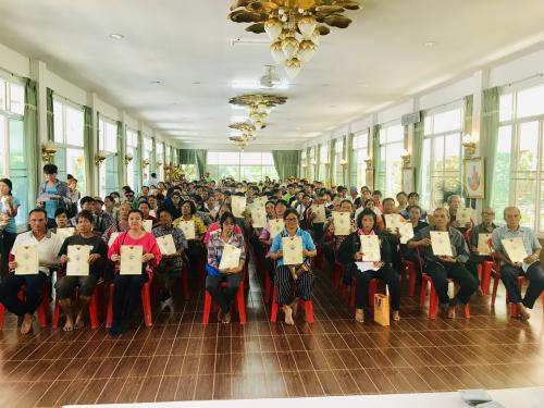 ส.ป.ก. ลำปาง ดำเนินการจัดโครงการศูนย์บริการประชาชนเคลื่อนที่ในเขตปฏิรูปที่ดิน (Mobile Unit) และมอบหนังสืออนุญาตให้เกษตรกรเข้าทำประโยชน์ในเขตปฏิรูปที่ดิน