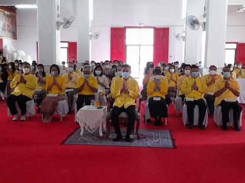ส.ป.ก.ลำปาง ร่วมพิธีเจริญพระพุทธมนต์ เนื่องในโอกาสวันชาติ และวันพ่อแห่งชาติ 5 ธันวาคม 2563