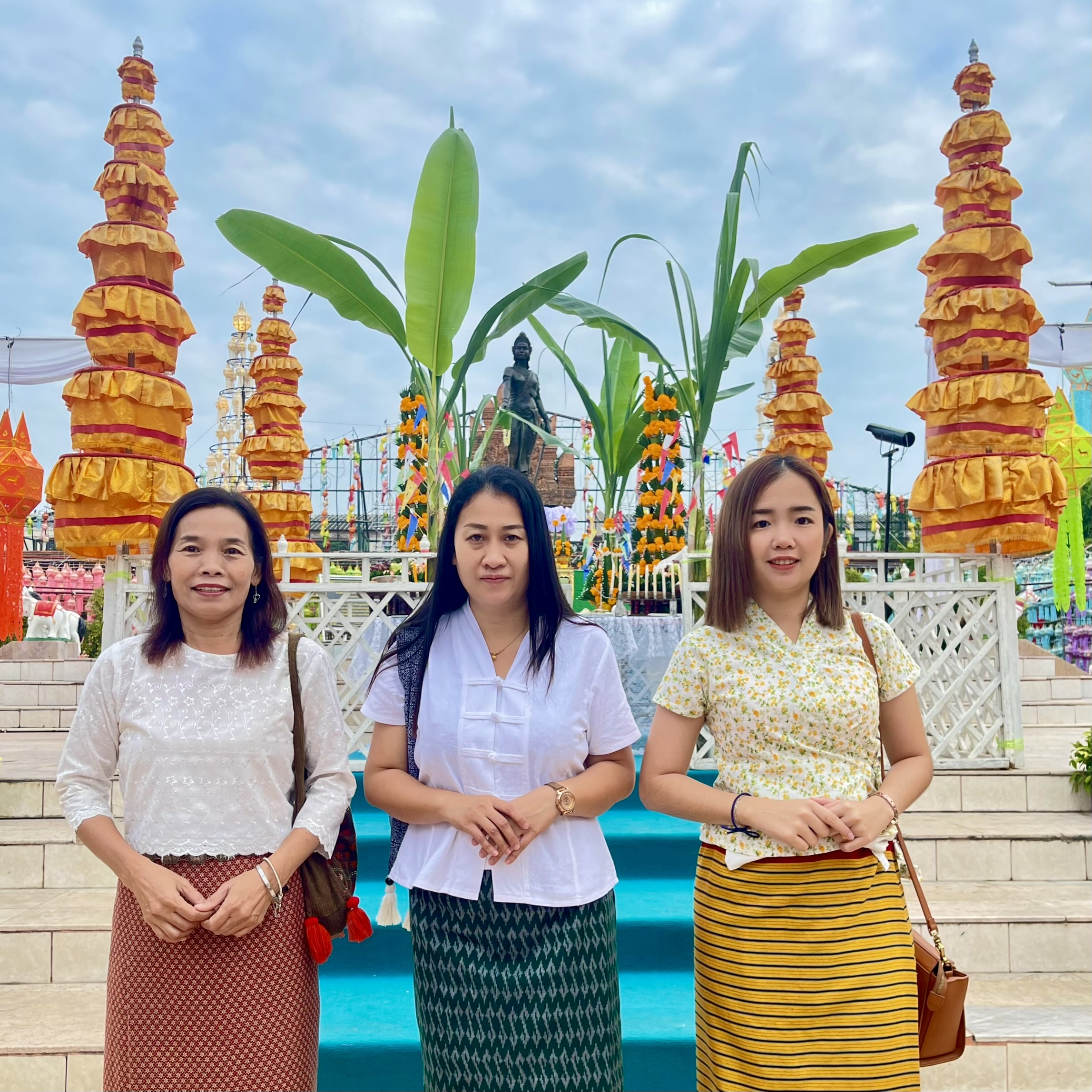 สำนักงานการปฏิรูปที่ดินจังหวัดลำพูน เข้าร่วมพิธีบวงสรวงพระนางจามเทวี ก่อนเปิดงานสักการะพระนางจามเทวีและงานฤดูหนาวจังหวัดลำพูน ประจำปี ๒๕๖๖