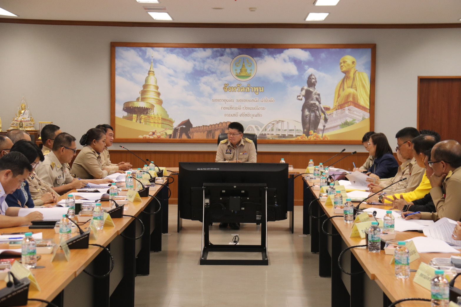 ปฏิรูปที่ดินจังหวัดลำพูน ร่วมประชุมคณะอนุกรรมการพัฒนาที่ดินจังหวัดลำพูน ครั้งที่ 1/2568 เพื่อให้การดำเนินการจำแนกประเภทที่ดินในพื้นที่ป่าไม้ถาวร  เป็นไปอย่างถูกต้องตามระเบียบและแนวทางเดียวกัน