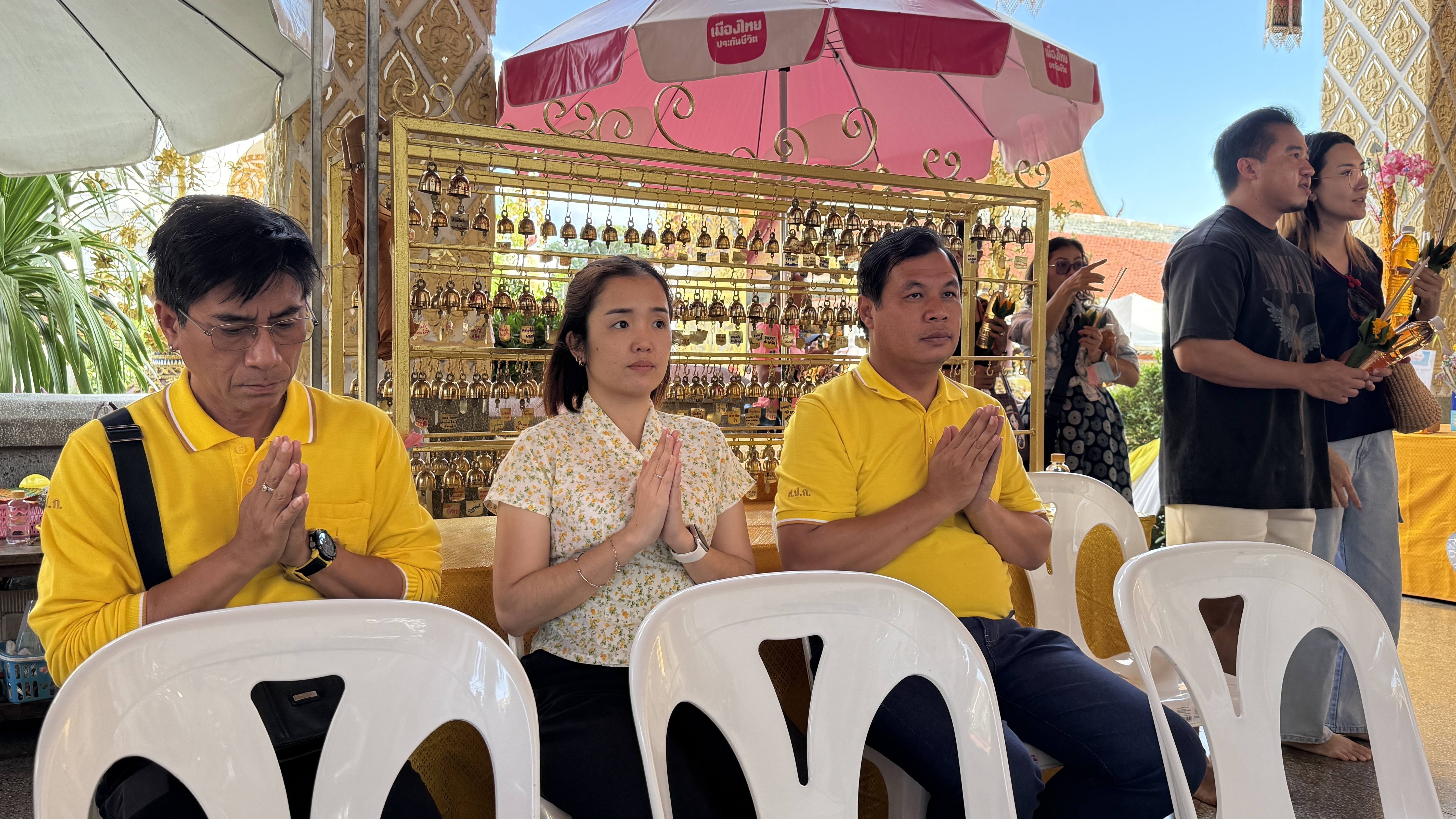  สำนักงานการปฏิรูปที่ดินจังหวัดลำพูน ร่วมพิธีเจริญพระพุทธมนต์เฉลิมพระเกียรติ พระบาทสมเด็จพระเจ้าอยู่หัว สมเด็จพระนางเจ้าสิริกิติ์ พระบรมราชินีนาถ พระบรมราชชนนีพันปีหลวง และสมเด็จพระนางเจ้าฯ พระบรมราชินี ครั้งที่ 11