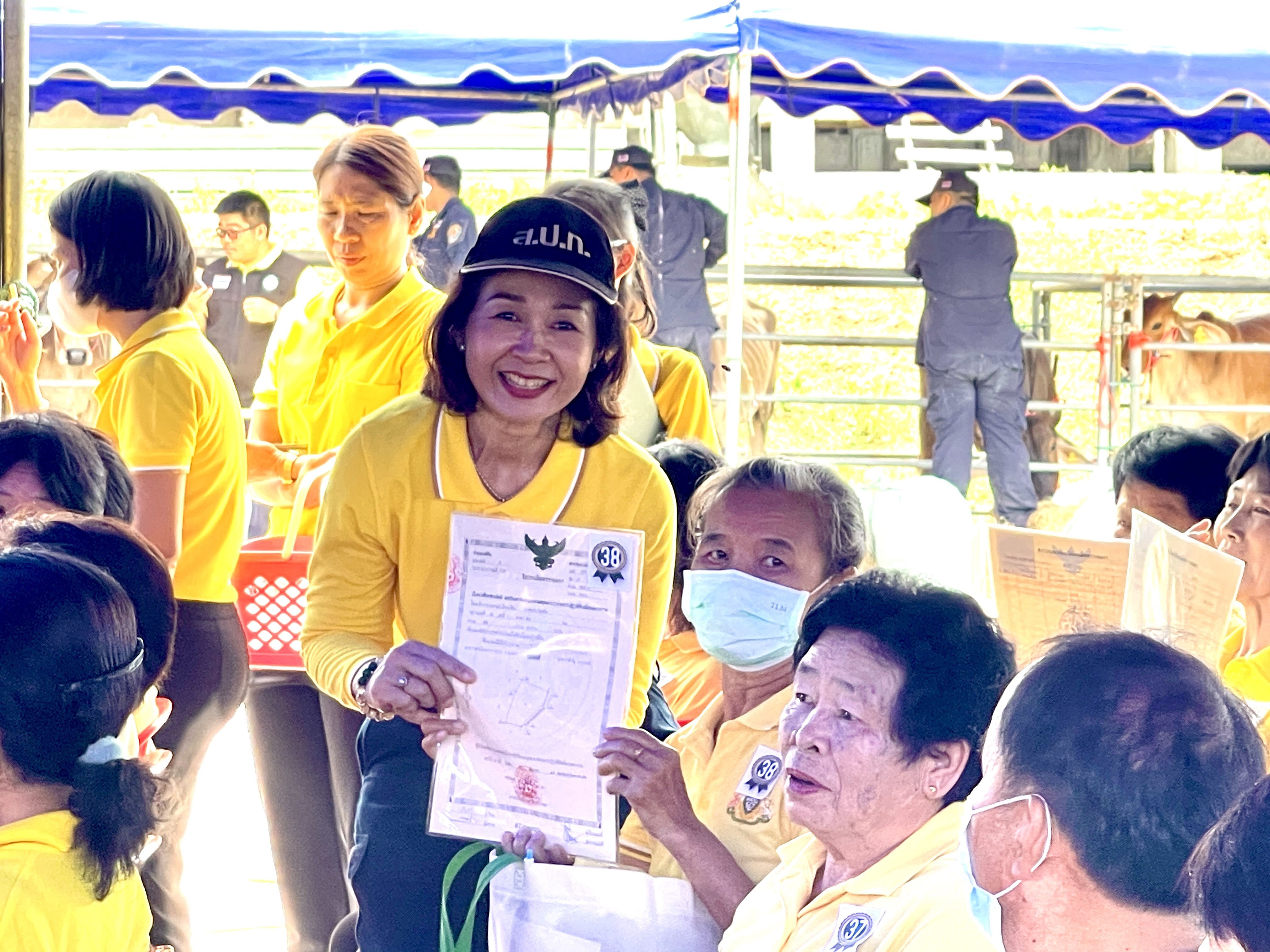 รัฐมนตรีว่าการกระทรวงเกษตรและสหกรณ์ มอบโฉนดเพื่อการเกษตร เฉลิมพระเกียรติพระบาทสมเด็จพระเจ้าอยู่หัว เนื่องในโอกาสพระราชพิธีมหามงคลเฉลิมพระชนมพรรษา 6 รอบ 28 กรกฎาคม 2567 จังหวัดลำปาง 
