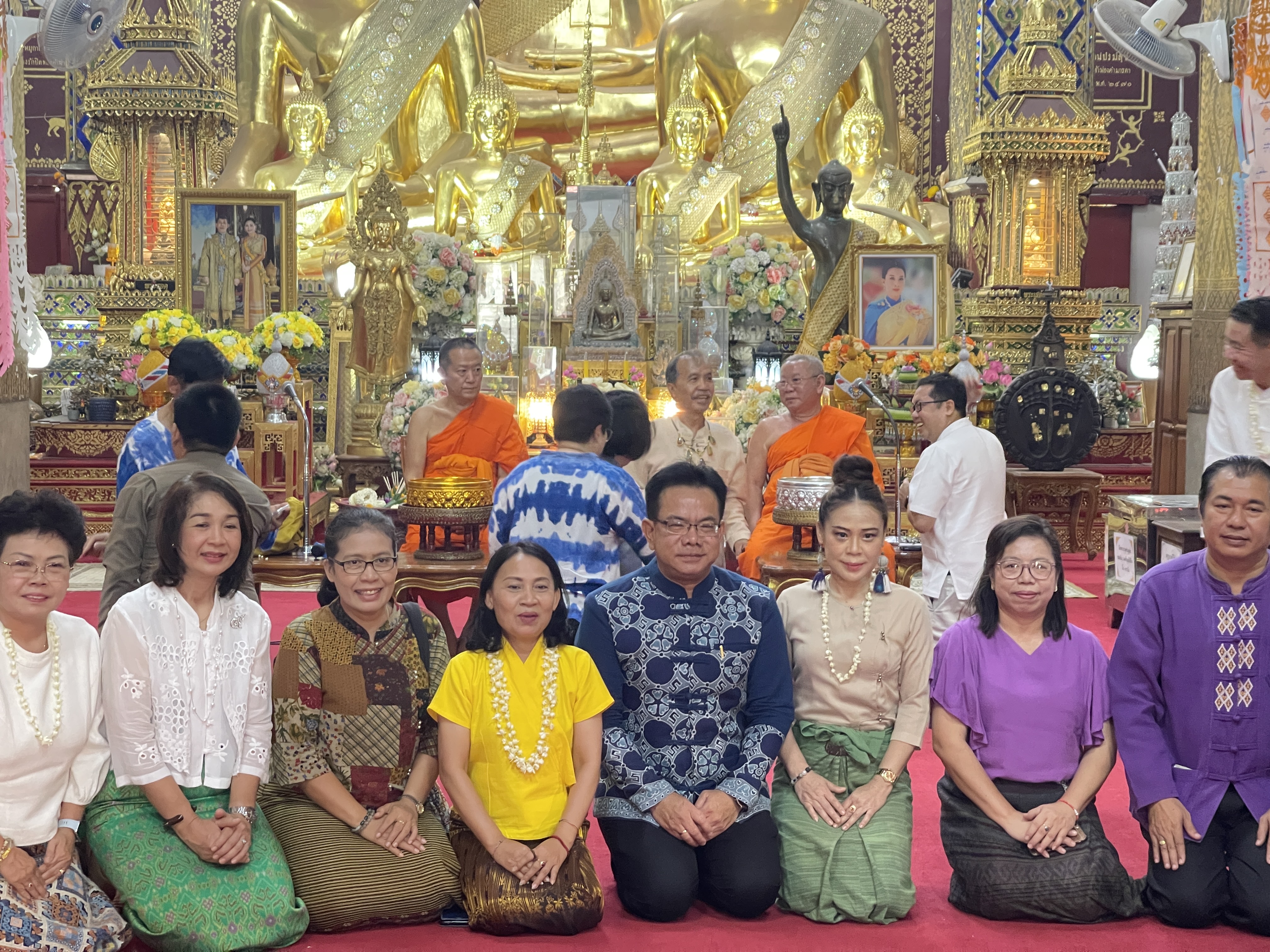 ปฏิรูปที่ดินจังหวัดลำพูน เข้าร่วมสรงน้ำพระเถระชั้นผู้ใหญ่เพื่อความเป็นสิริมงคล  เนื่องในโอกาสต้อนรับปีใหม่ไทย ประเพณีสงกรานต์ ประจำปี 2567