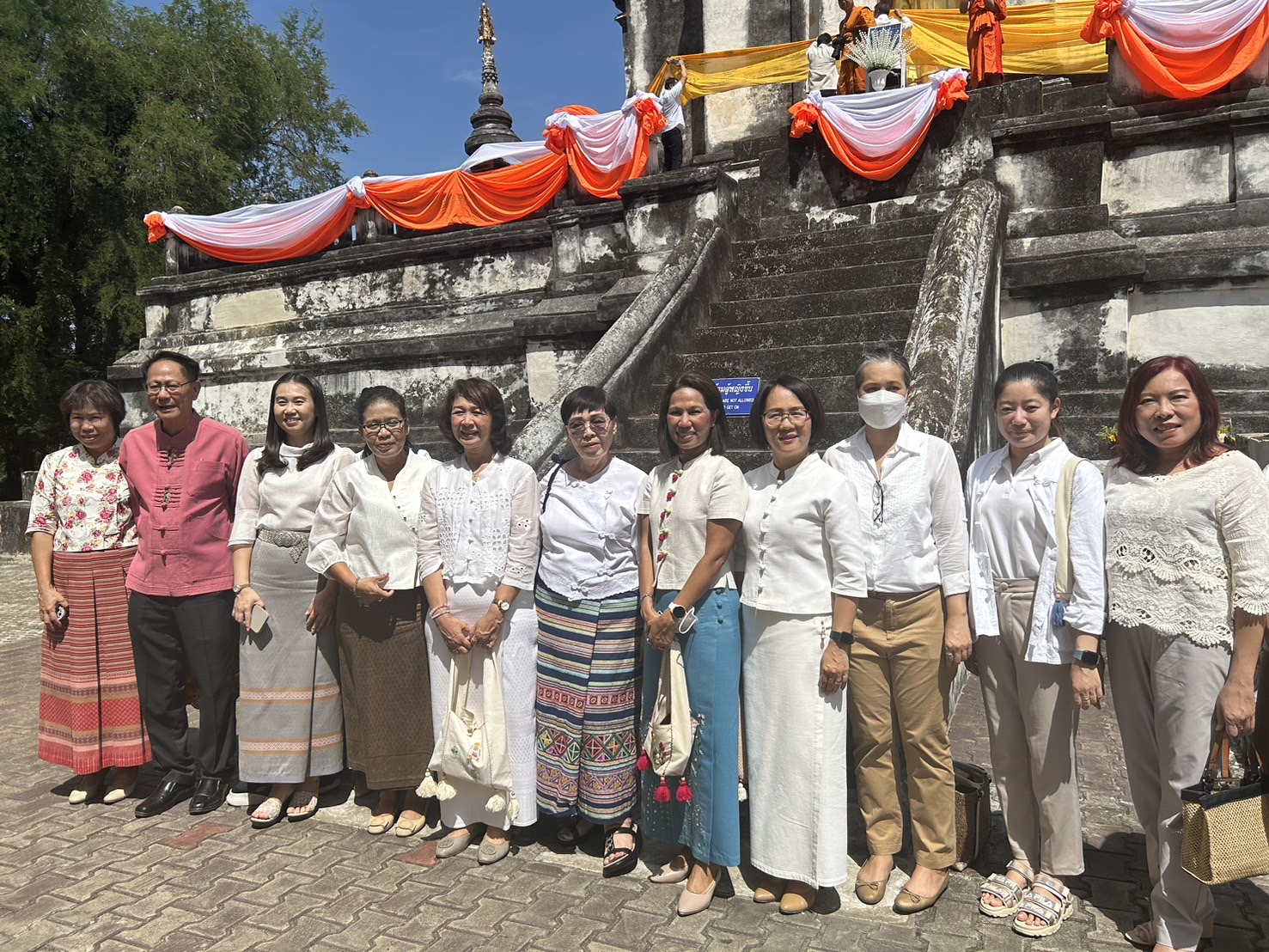“ปฏิรูปที่ดินจังหวัดลำพูน” ร่วมงานสรงน้ำพระธาตุวัดพระยืน ประจำปี 2567