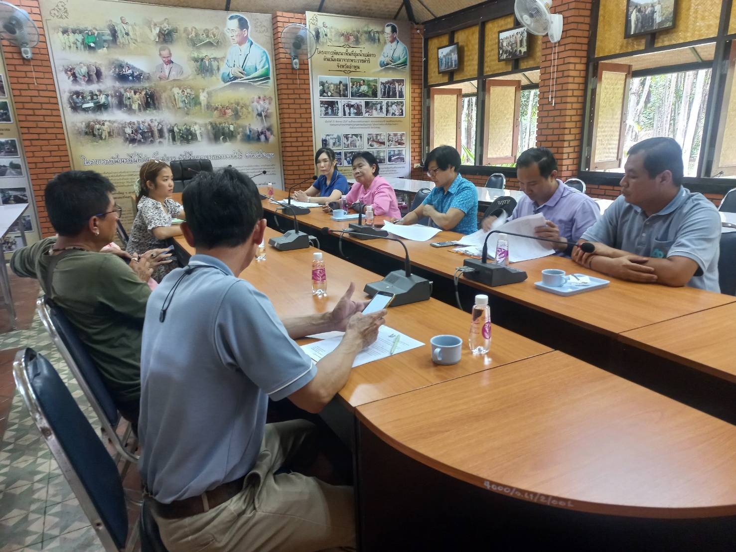 ส.ป.ก.ลำพูน ประชุม คณะกรรมการดำเนินการจ้างงานก่อสร้างโครงการขุดเจาะบ่อบาดาลเพื่อการเกษตรในเขตปฏิรูปที่ดิน