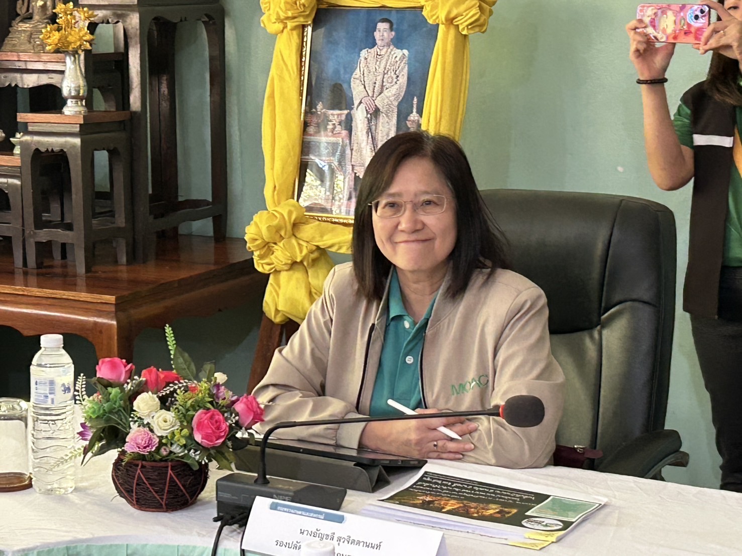 ปฏิรูปที่ดินจังหวัดลำพูน เข้าร่วมประชุมและร่วมลงพื้นที่ติดตามโครงการ “นำร่อง” การแก้ไขปัญหาด้านการเกษตร โครงการอันเนื่องมาจากพระราชดำริ 