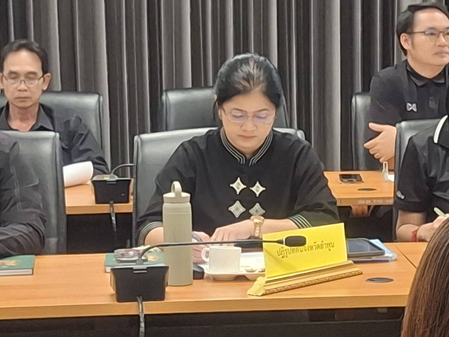 title - ส.ป.ก.ลำพูน เข้าร่วมการประชุมคณะกรรมการติดตามและขับเคลื่อนโครงการอันเนื่องมาจากพระราชดำริ ครั้งที่ 1/2569 ผ่านระบบ Zoom Meeting  ณ ศาลากลางจังหวัดลำพูน