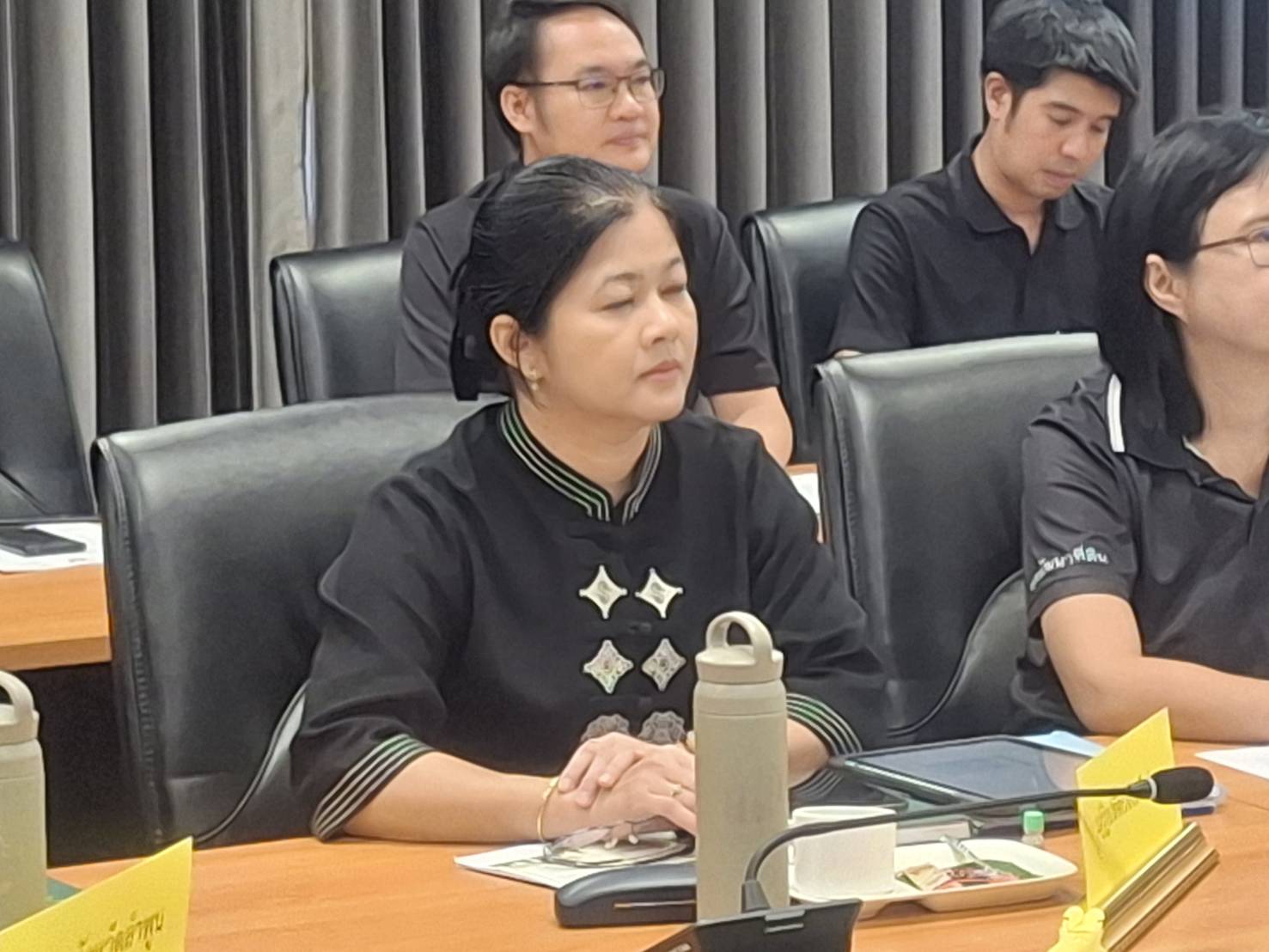 title - ส.ป.ก.ลำพูน เข้าร่วมการประชุมคณะกรรมการติดตามและขับเคลื่อนโครงการอันเนื่องมาจากพระราชดำริ ครั้งที่ 1/2569 ผ่านระบบ Zoom Meeting  ณ ศาลากลางจังหวัดลำพูน