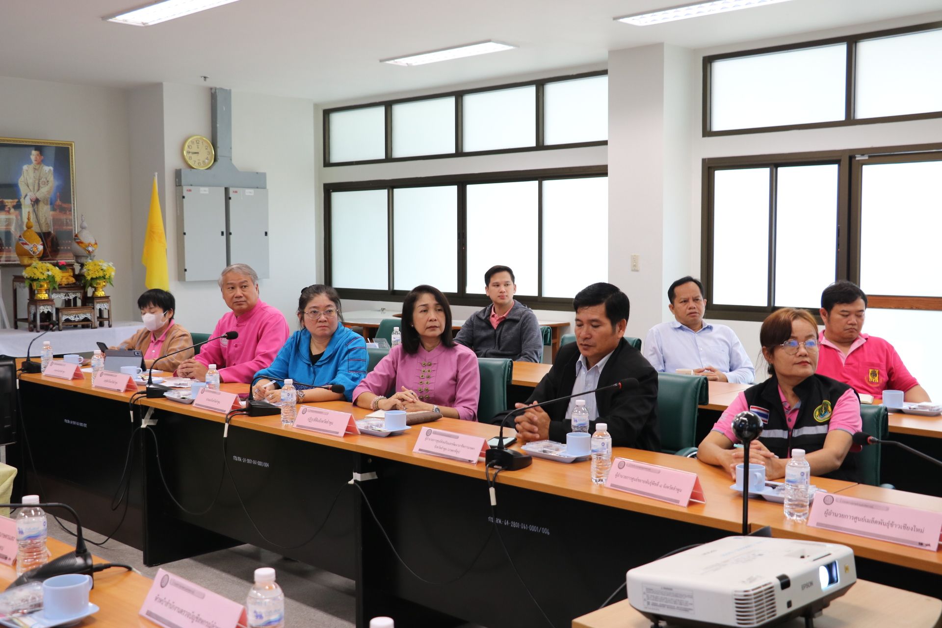 ปฏิรูปที่ดินจังหวัดลำพูน ประชุมแนวทางติดตามเฝ้าระวังสถานการณ์ เตรียมความพร้อมป้องกัน,แก้ไขปัญหาฝุ่นละอองขนาดเล็กฯภาคการเกษตร
