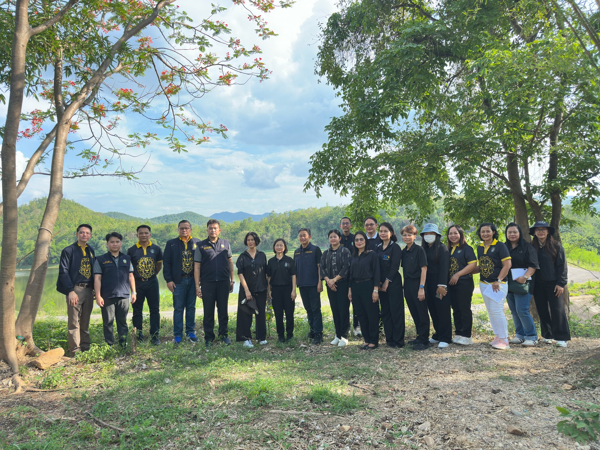 title - สำนักงานการปฏิรูปที่ดินจังหวัดลำพูน ร่วมประชุมชี้แจงแนวทางการประเมินผลโครงการพัฒนาพื้นที่ลุ่มน้ำแม่อาวอันเนื่องมาจากพระราชดำริ จังหวัดลำพูน
